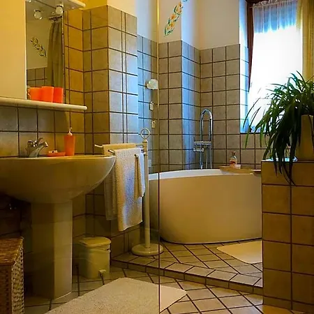 Bed & Breakfast Cà 'd Langa 4*